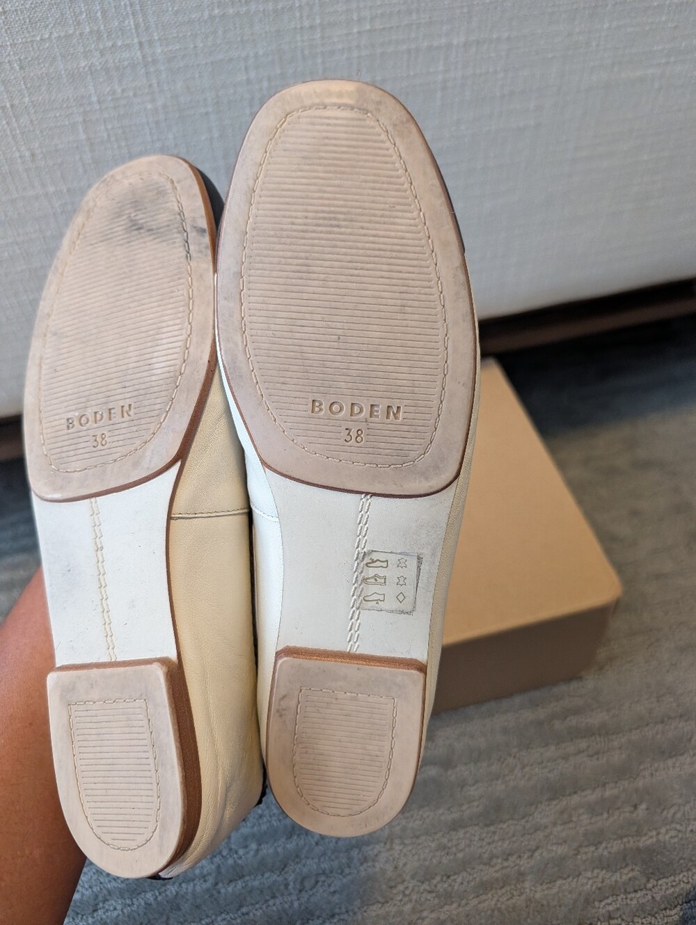 Boden Two Tone Ballet Flats - Picture 4 of 7